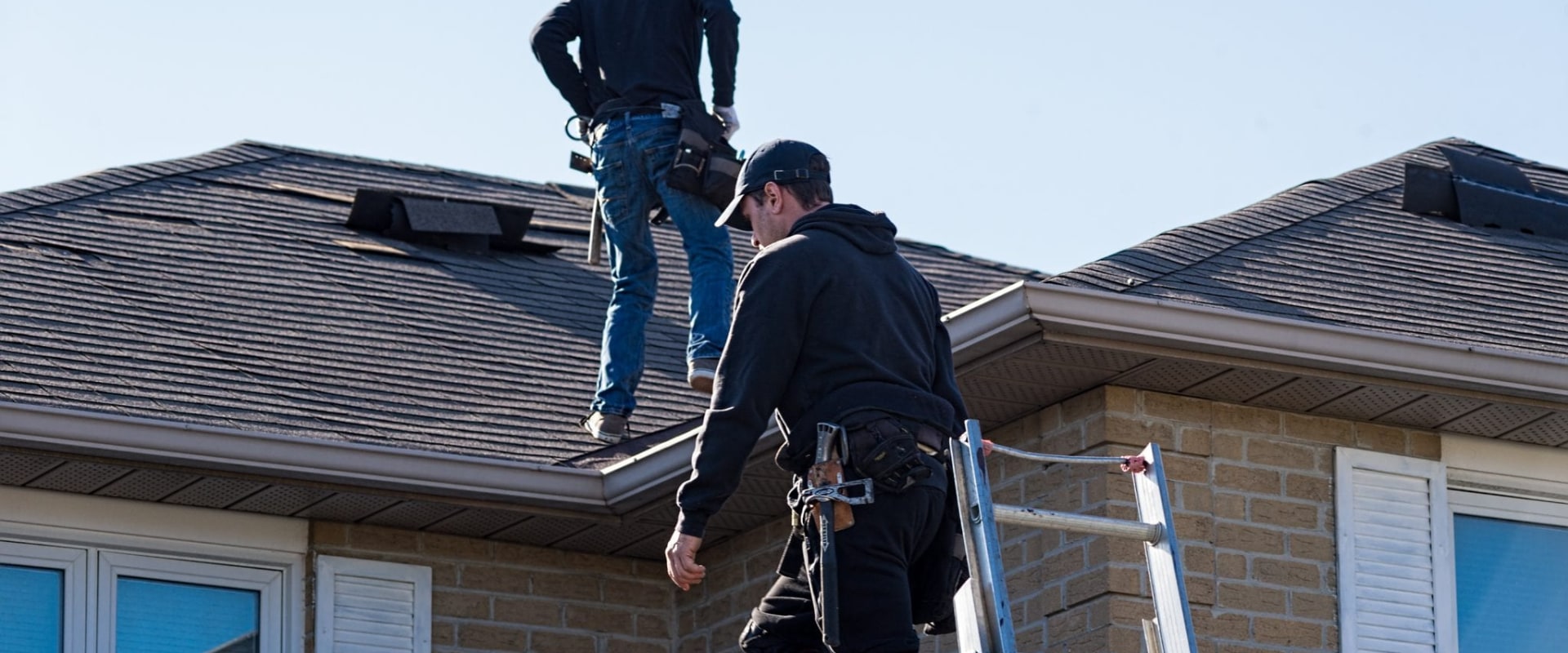 Negotiating a Roof Replacement with Your Insurance Company