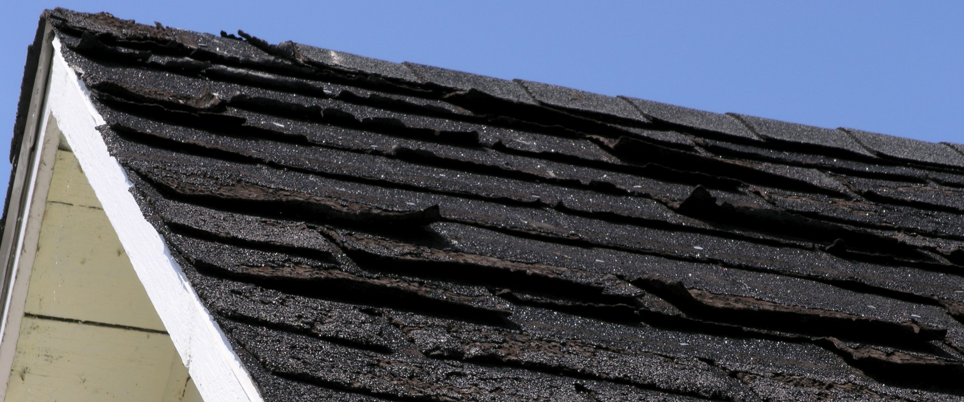 Do You Need to Replace Your Roof? Here's How to Tell
